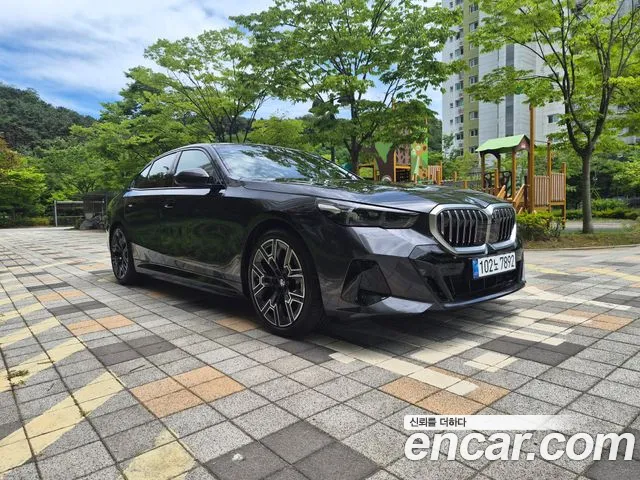 BMW 5 (G60) 530e xDrive M