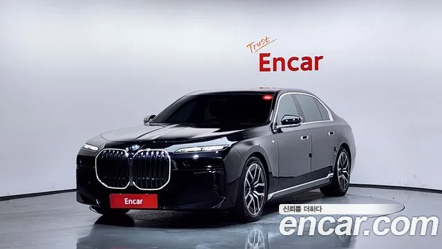 BMW 7 (G70) 740i sDrive M