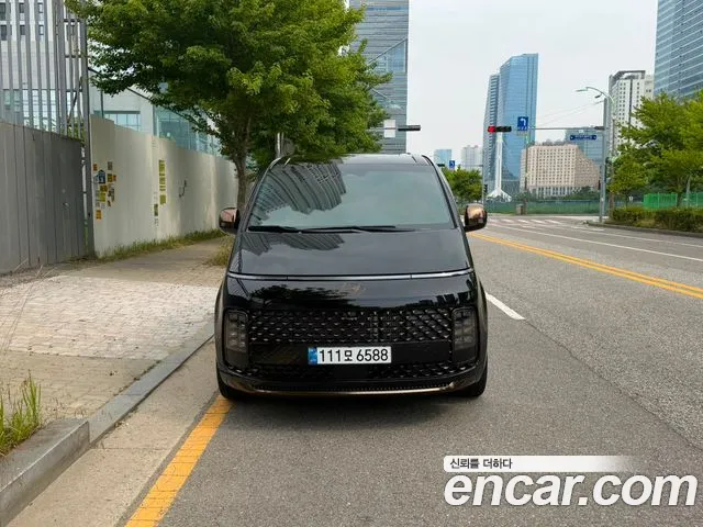 Hyundai Staria 4WD 7 Inspiration