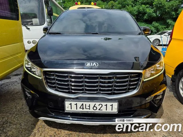 Kia The New Carnival 9 Noblesse