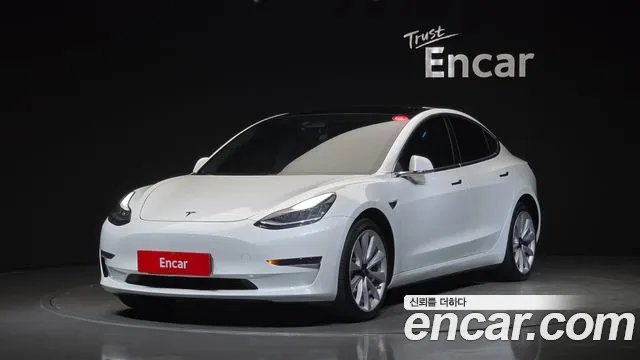 Tesla 3 RWD
