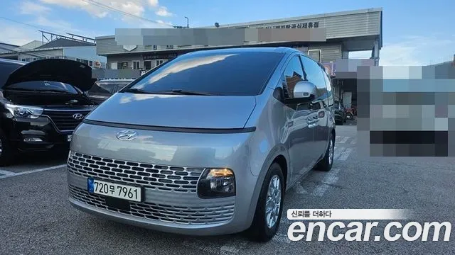 Hyundai Staria 11