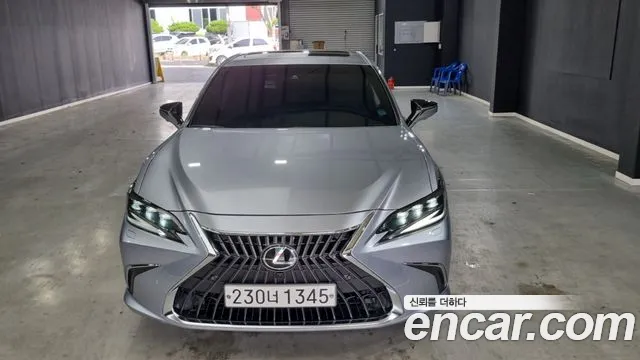 Lexus ES300h 7