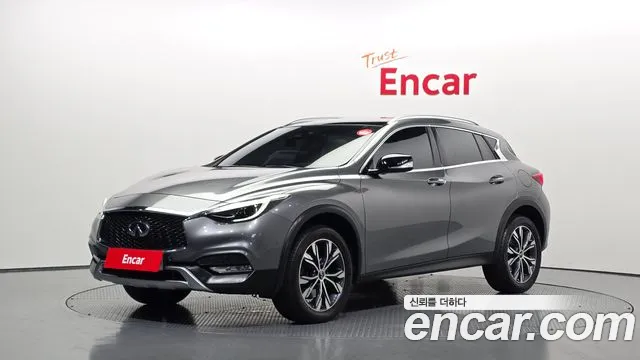 QX30 2.0 AWD
