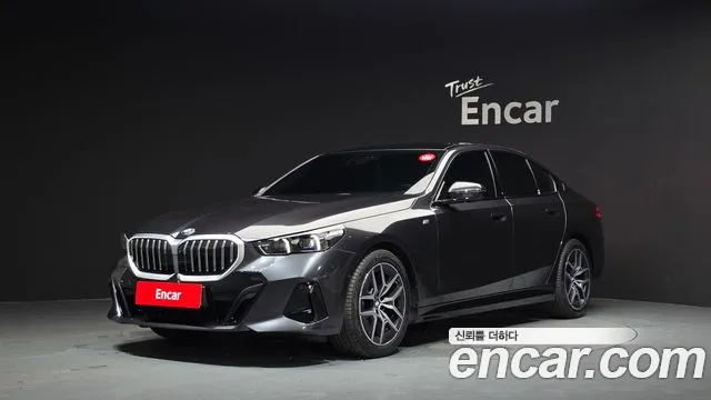 BMW 5 (G60) 520i M