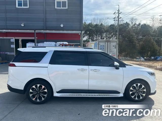 Kia Carnival 4 9 Prestige