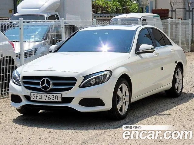 Mercedes-Benz C- W205 C200