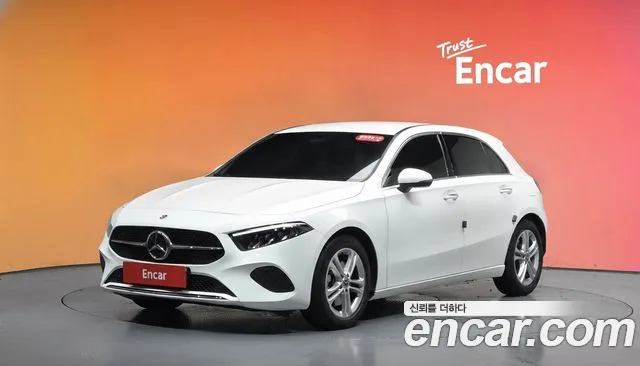 Mercedes-Benz A- W177 A220