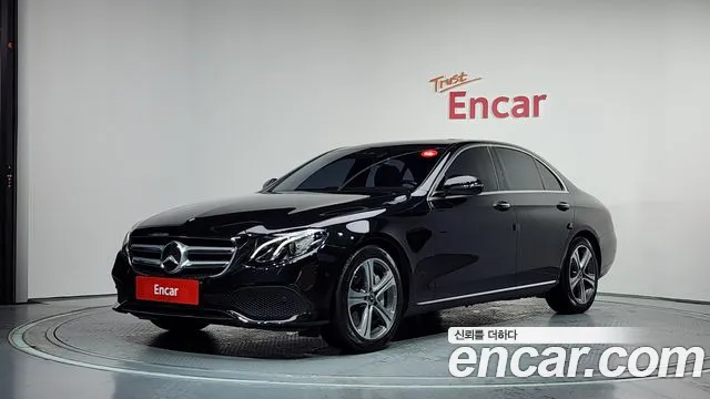 Mercedes-Benz E- W213 E300