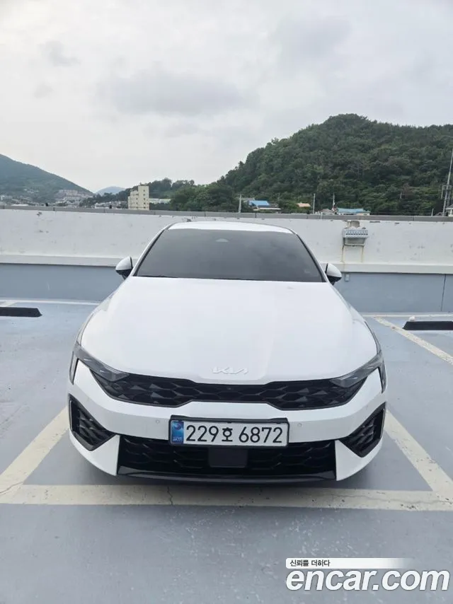 Kia The New K5 3 2.0 Signature