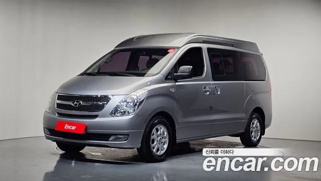 Hyundai Grand Starex /