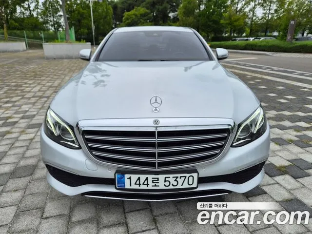 Mercedes-Benz E- W213 E220d 4MATIC Exclusive