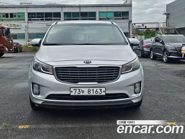 Kia All New Carnival 11