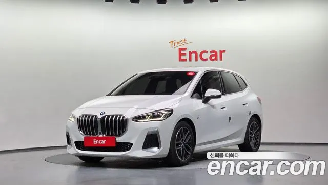 BMW 2 (U06) 220i M