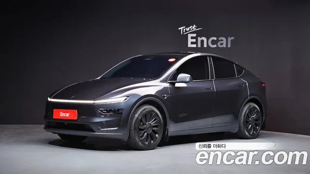 Tesla Y RWD