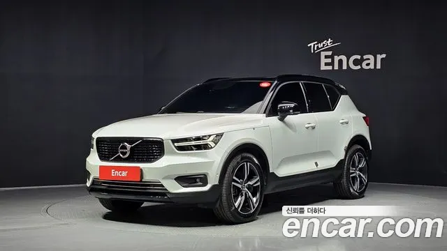 Volvo XC40 T4 R-