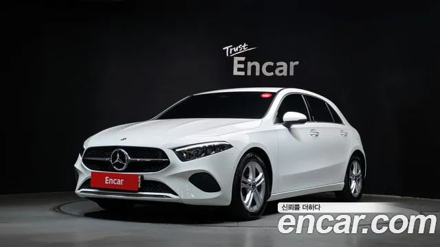 Mercedes-Benz A- W177 A220