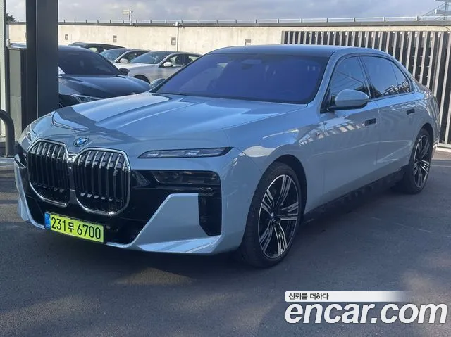 BMW i7 (G70) xDrive 60 M