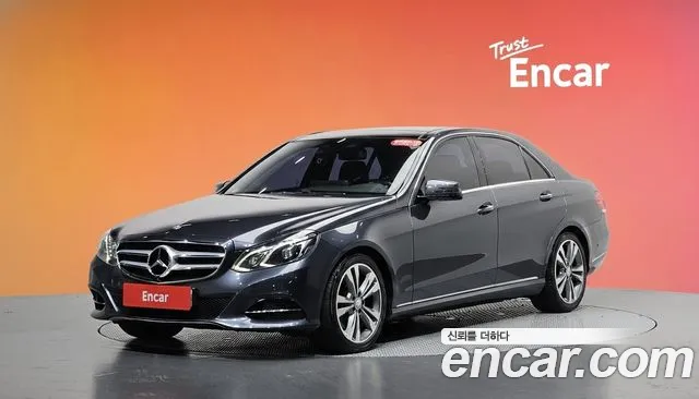 Mercedes-Benz E- W212 E300 4MATIC