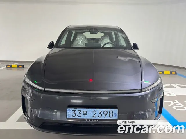 Tesla Y L AWD