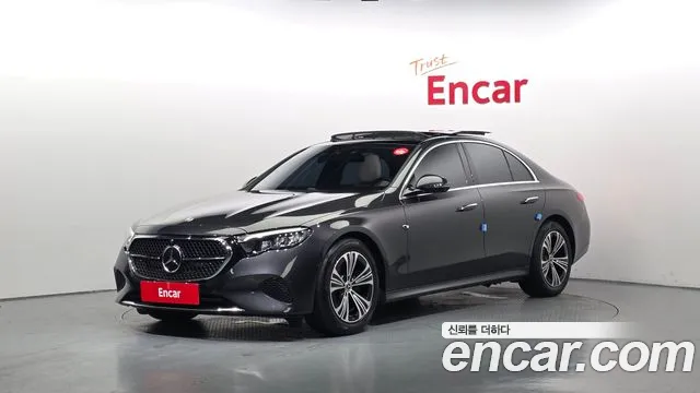 Mercedes-Benz E- W214 E200
