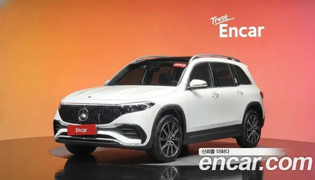 Mercedes-Benz EQB X243 EQB300 4MATIC AMG