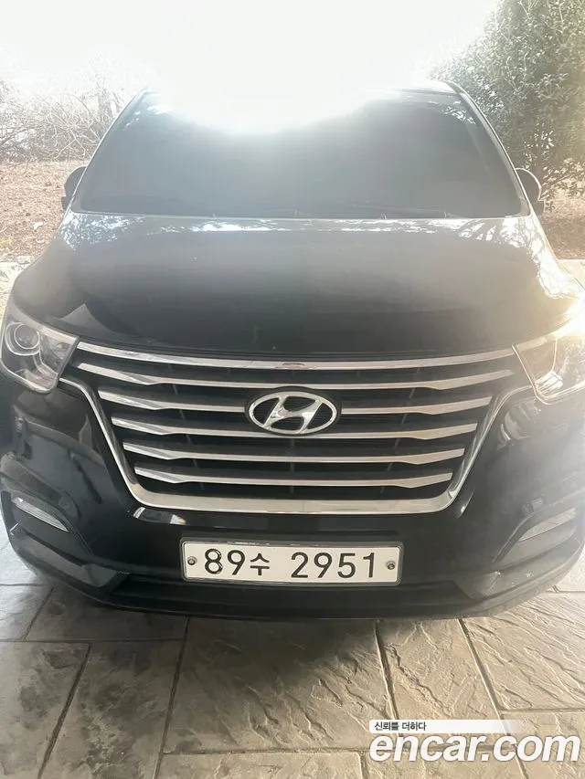 Hyundai The New Grand Starex 5