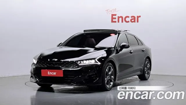 Kia K5 III 2.0 Signature
