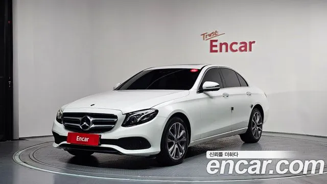 Mercedes-Benz E- W213 E300 4MATIC