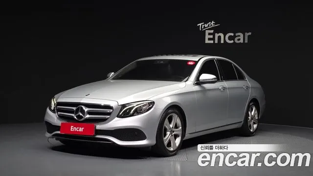 Mercedes-Benz E- W213 E200