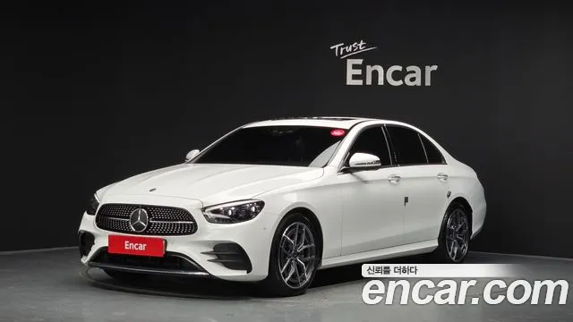Mercedes-Benz E- W213 E220d 4MATIC AMG Line