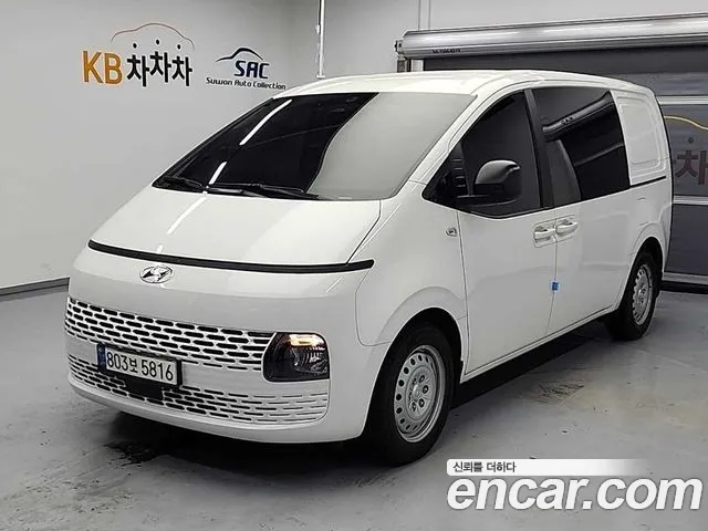 Hyundai Staria 5