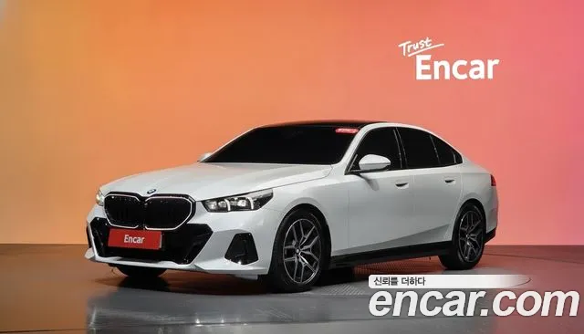 BMW 5 (G60) 520i