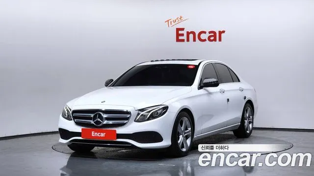 Mercedes-Benz E- W213 E200