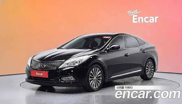 Hyundai Grandeur HG HG240