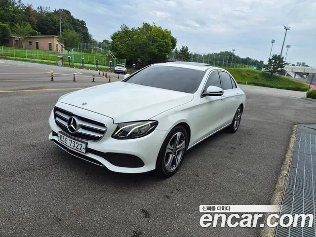 Mercedes-Benz E- W213 E300 4MATIC