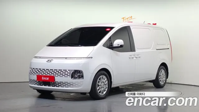Hyundai Staria 3