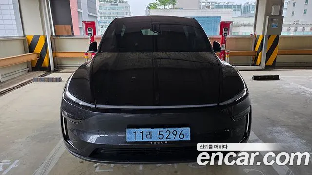 Tesla Y RWD