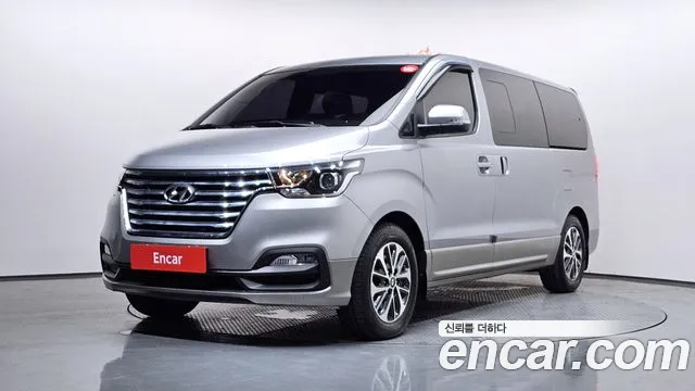 Hyundai The New Grand Starex 9 Exclusive