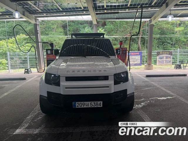 Land Rover Defender (L663) 90 D250 SE