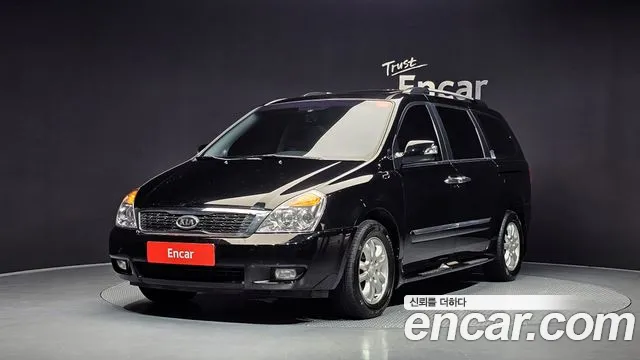 Kia Carnival R Carnival GLX Premium