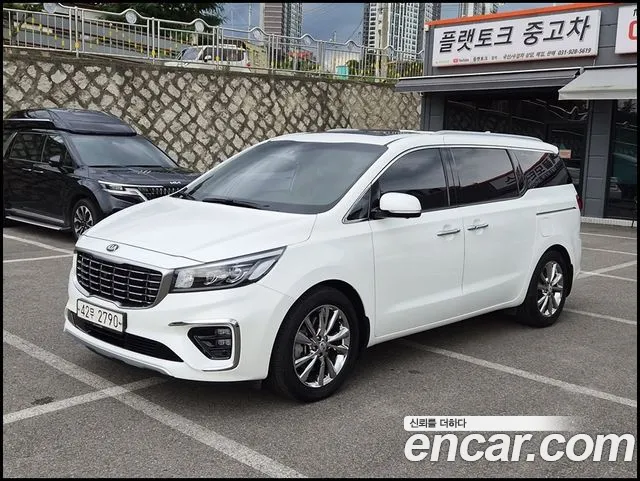 Kia The New Carnival 9 Noblesse