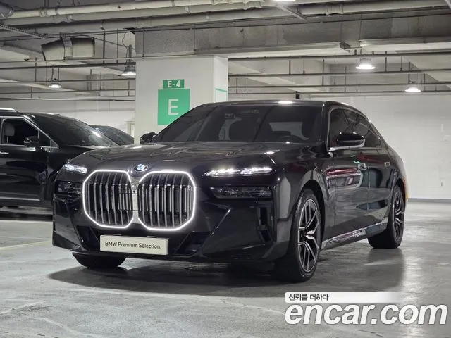 BMW 7 (G70) 740i sDrive M