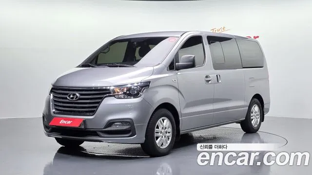 Hyundai The New Grand Starex 5