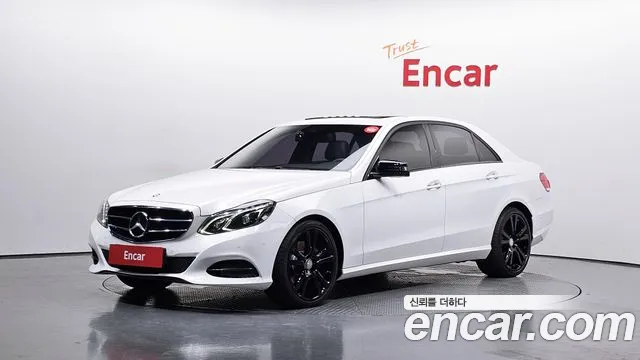 Mercedes-Benz E- W212 E220