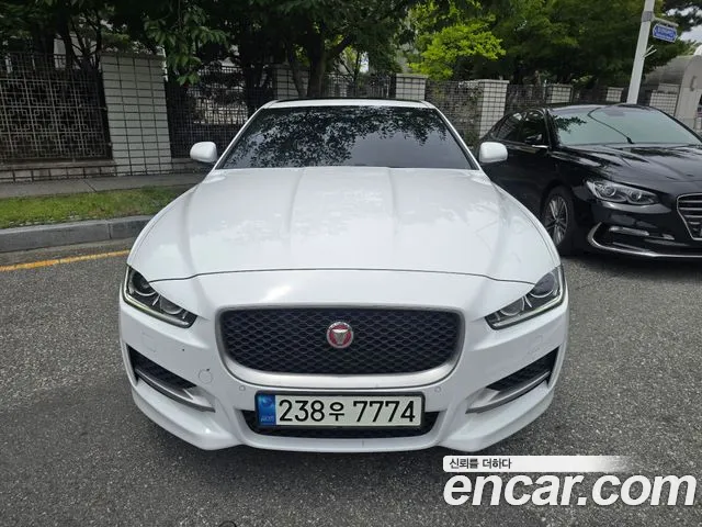Jaguar XE 20d R