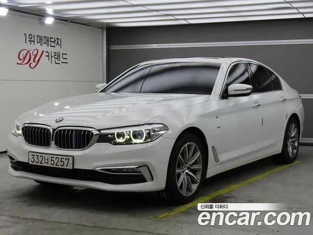 BMW 5 (G30) 520i