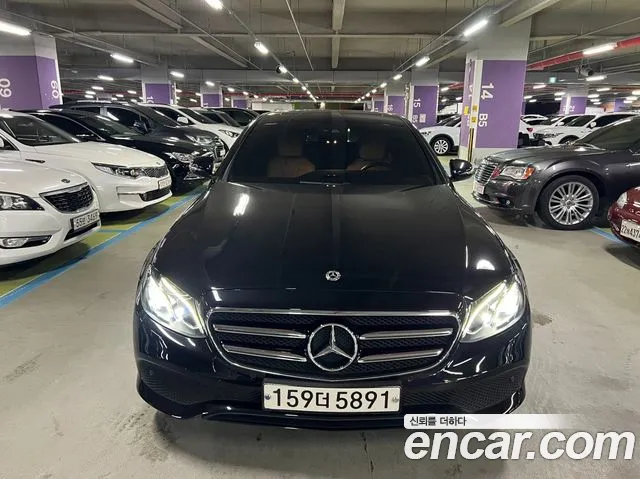 Mercedes-Benz E- W213 E250