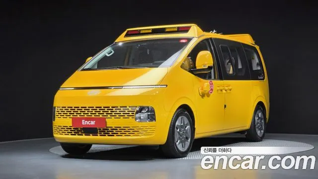 Hyundai Staria L3.5 15