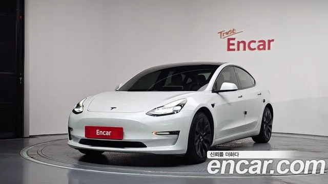 Tesla 3 AWD